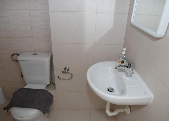 Eagles' Gem 公寓 *